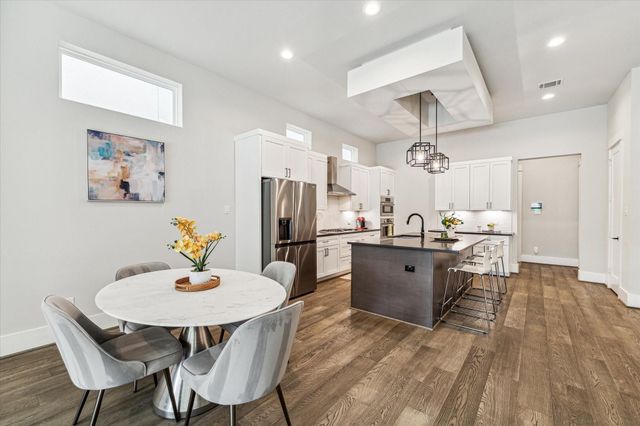 620 W 25th Street, Houston, TX 77008