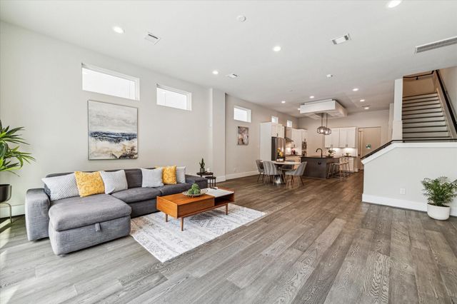 620 W 25th Street, Houston, TX 77008