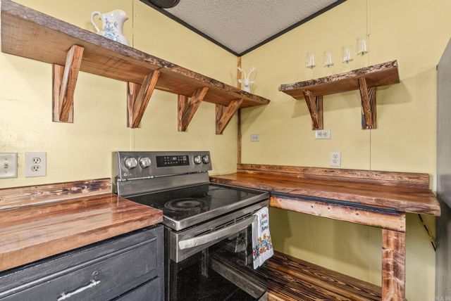 118 Chalet Circle, Fairfield Bay, AR 72088