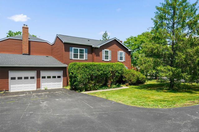 37 Candlestick Court, Warwick, NY 10990