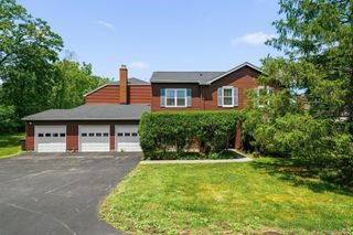 37 Candlestick Court, Warwick, NY 10990