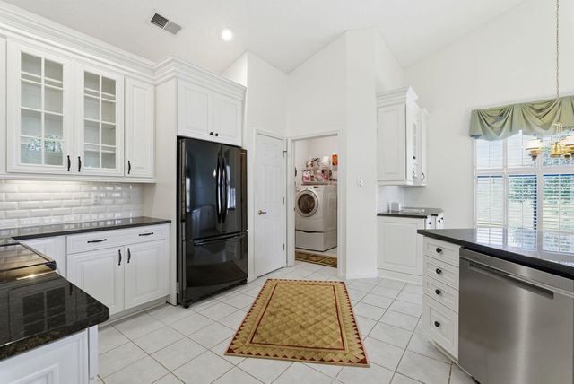 101 Hickory Dr., Conway, SC 29526