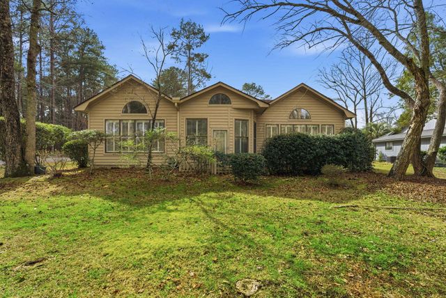 101 Hickory Dr., Conway, SC 29526