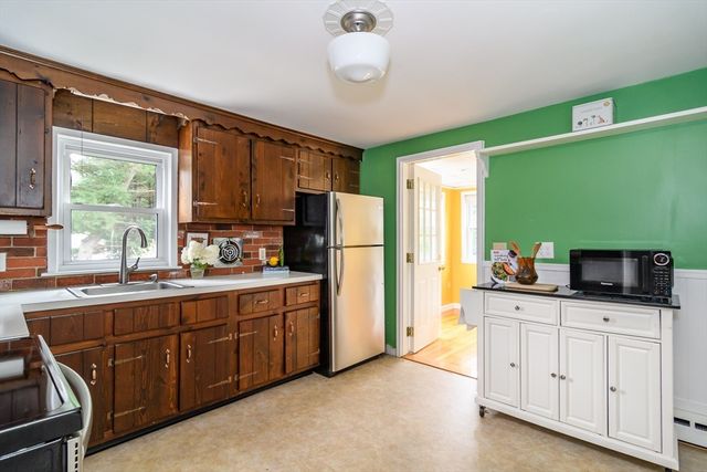 118 Brickel Rd, Stoughton, MA 02072