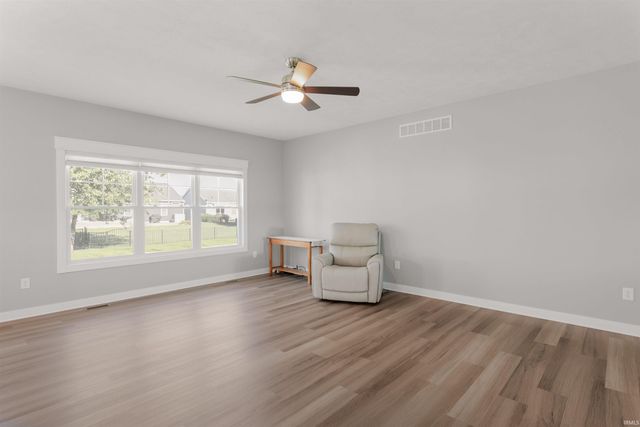 421 Shepherds Way, Osceola, IN 46561