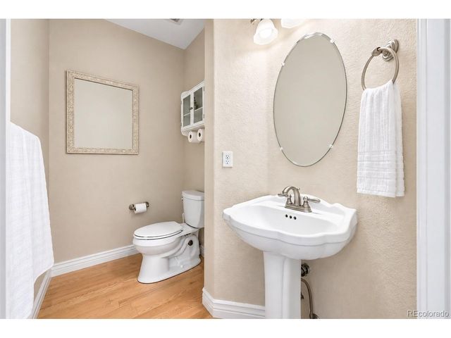 10392 Dunsford Dr, Lone Tree, CO 80124