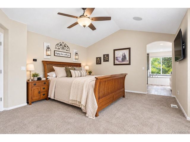 10392 Dunsford Dr, Lone Tree, CO 80124