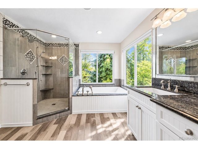 10392 Dunsford Dr, Lone Tree, CO 80124