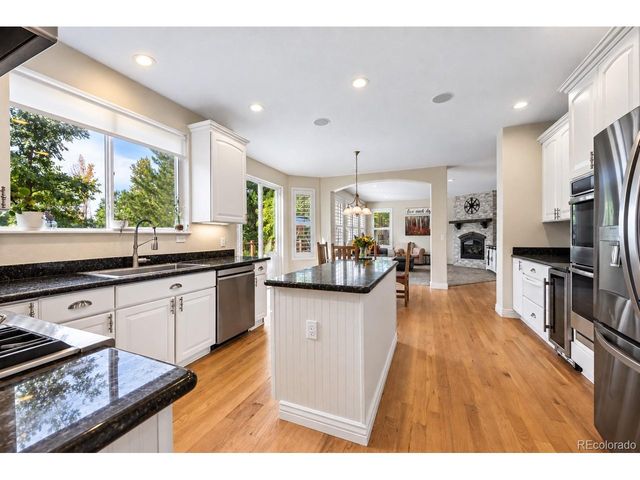 10392 Dunsford Dr, Lone Tree, CO 80124