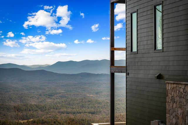 17 Pinhoti Pass, Ellijay, GA 30540