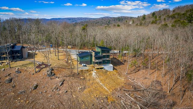 17 Pinhoti Pass, Ellijay, GA 30540
