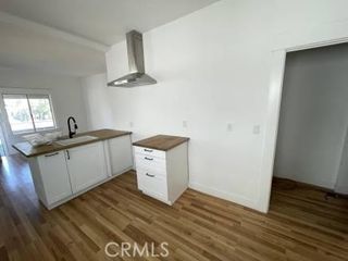 1344 E 43rd Pl, Los Angeles, CA 90011