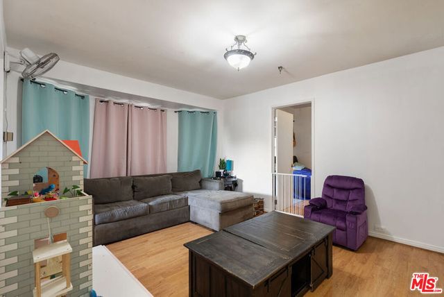 2346 2348 Yosemite Drive, Los Angeles, CA 90041