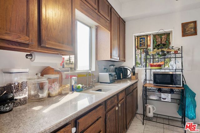 2346 2348 Yosemite Drive, Los Angeles, CA 90041