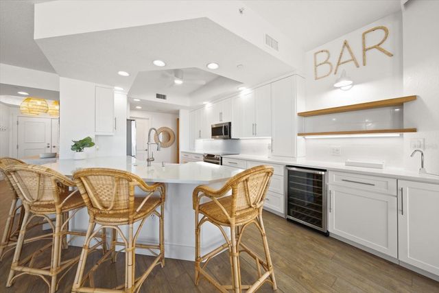 1200 GULF BOULEVARD 902, Clearwater Beach, FL 33767