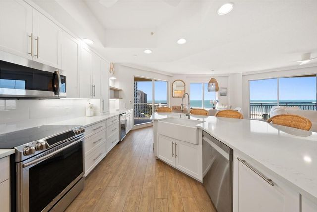 1200 GULF BOULEVARD 902, Clearwater Beach, FL 33767