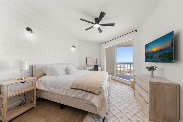 1200 GULF BOULEVARD 902, Clearwater Beach, FL 33767