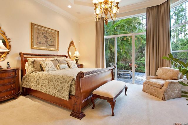 206 Porto Vecchio Way, Palm Beach Gardens, FL 33418