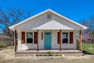 1117 Roberts Cut Off Road, River Oaks, TX 76114