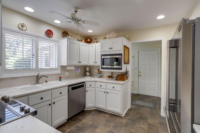 205 Austin Point Drive, Washington, NC 27889
