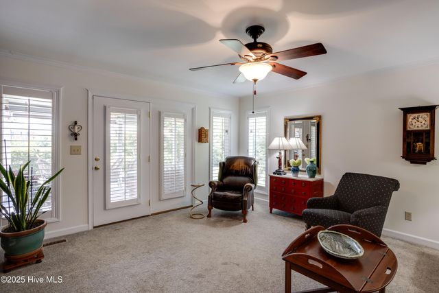 205 Austin Point Drive, Washington, NC 27889
