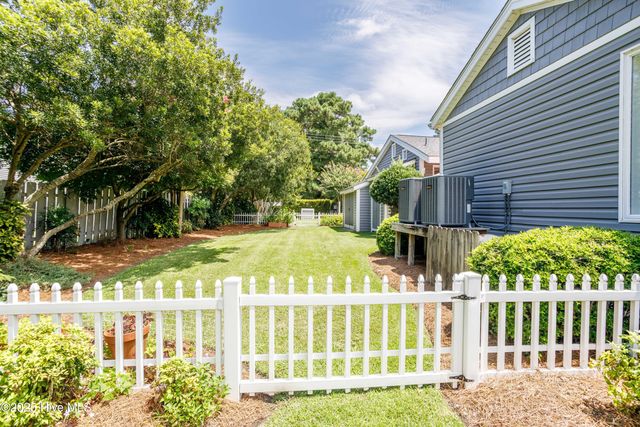 205 Austin Point Drive, Washington, NC 27889