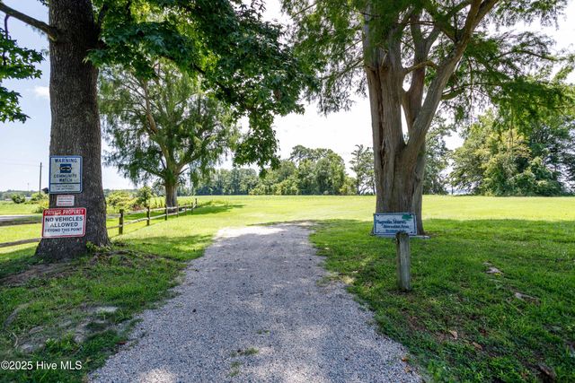 205 Austin Point Drive, Washington, NC 27889
