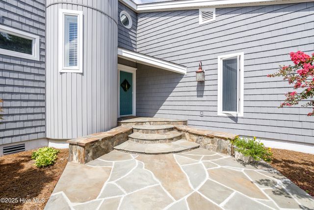 205 Austin Point Drive, Washington, NC 27889