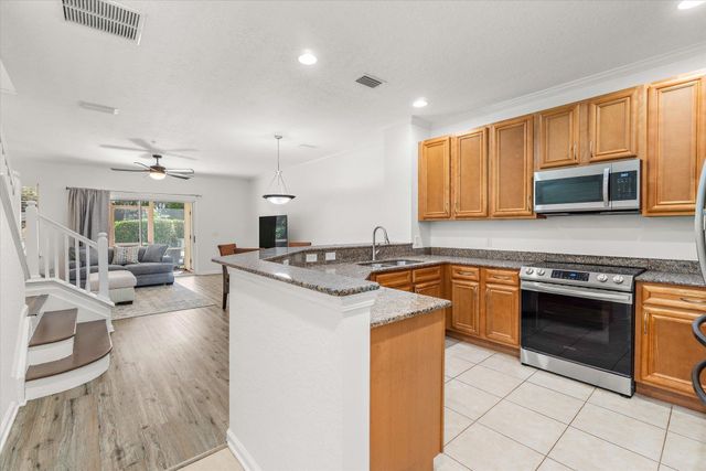 105 E Pine Hollow Trl 207, St Augustine, FL 32086