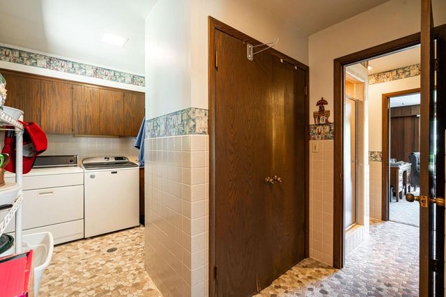 2460 Alta Louise PARKWAY, Brookfield, WI 53045