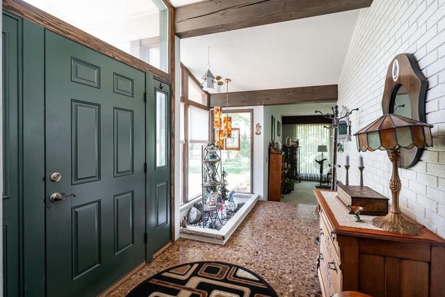 2460 Alta Louise PARKWAY, Brookfield, WI 53045