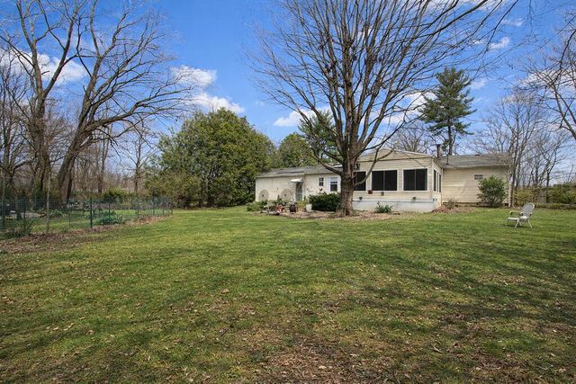 1392 W 300 N, La Porte, IN 46350