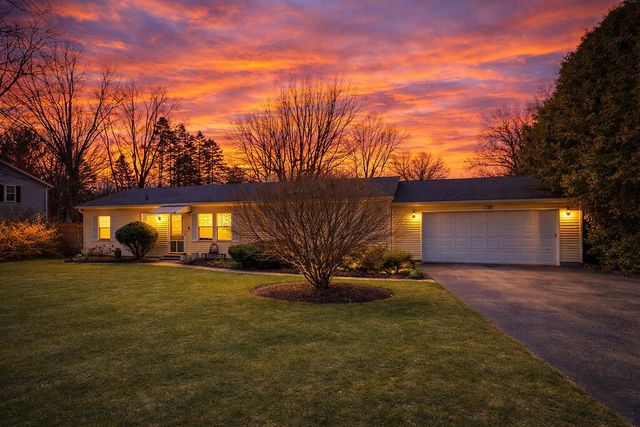 1392 W 300 N, La Porte, IN 46350