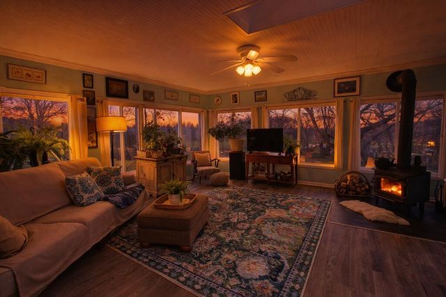 1392 W 300 N, La Porte, IN 46350