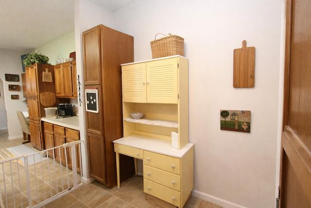 1392 W 300 N, La Porte, IN 46350