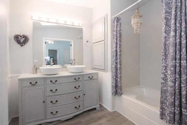 1392 W 300 N, La Porte, IN 46350