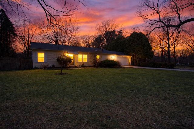 1392 W 300 N, La Porte, IN 46350