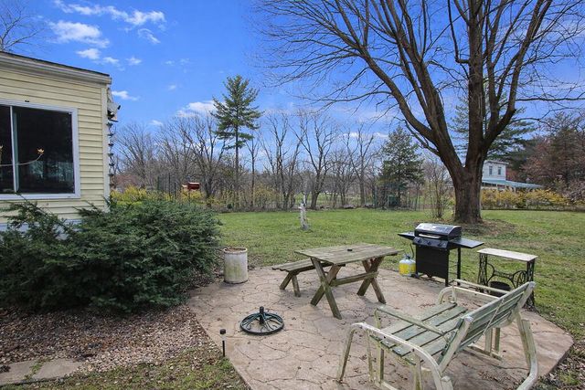 1392 W 300 N, La Porte, IN 46350