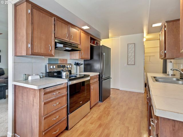 16551 Sw 10TH St, Sherwood, OR 97140