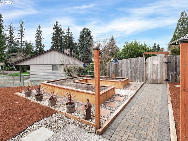 16551 Sw 10TH St, Sherwood, OR 97140