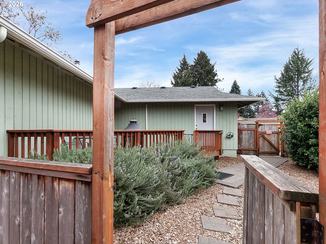 16551 Sw 10TH St, Sherwood, OR 97140