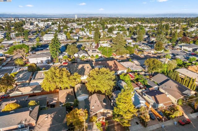 2825 Marlborough Avenue, Redwood City, CA 94063