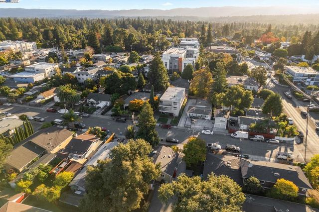 2825 Marlborough Avenue, Redwood City, CA 94063