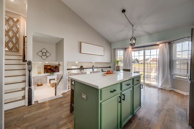 2107 Ashbrook Court, Plainfield, IL 60586