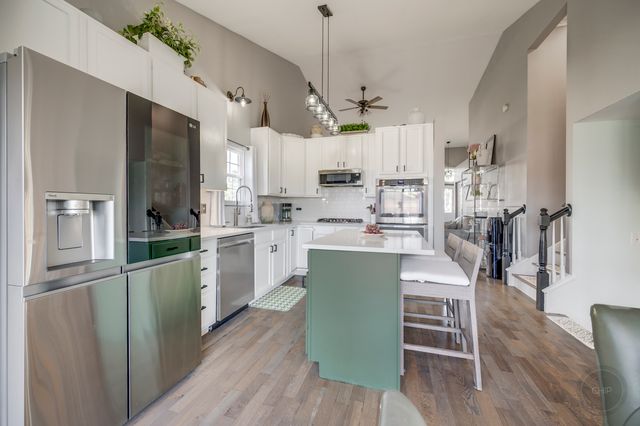 2107 Ashbrook Court, Plainfield, IL 60586