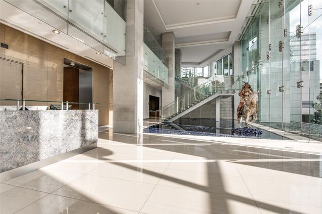 2900 McKinnon Street 1606, Dallas, TX 75201