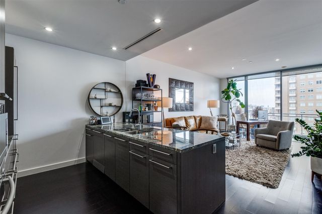 2900 McKinnon Street 1606, Dallas, TX 75201