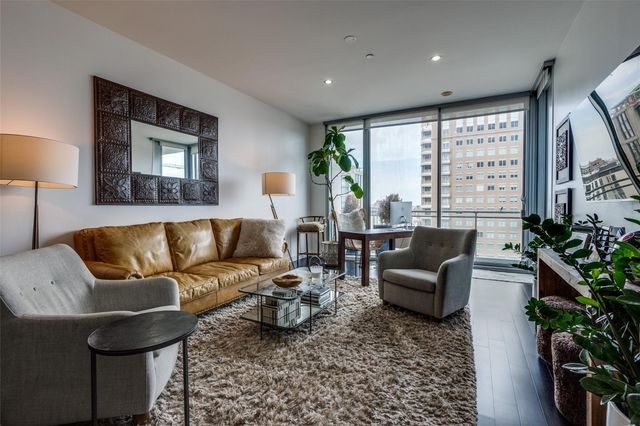 2900 McKinnon Street 1606, Dallas, TX 75201