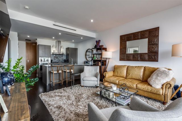 2900 McKinnon Street 1606, Dallas, TX 75201