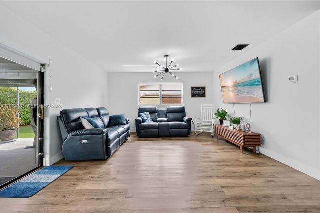 2385 SW 131st Pl NA, Miami, FL 33175